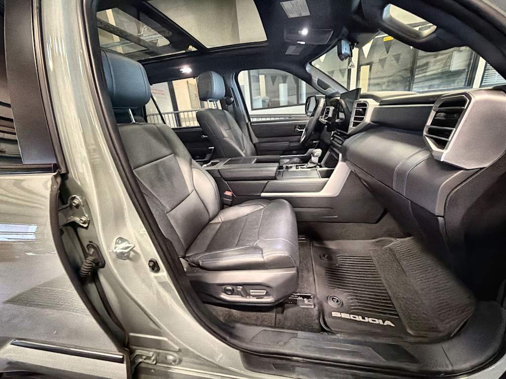 Thumbnail: 2025 Toyota Sequoia - 31
