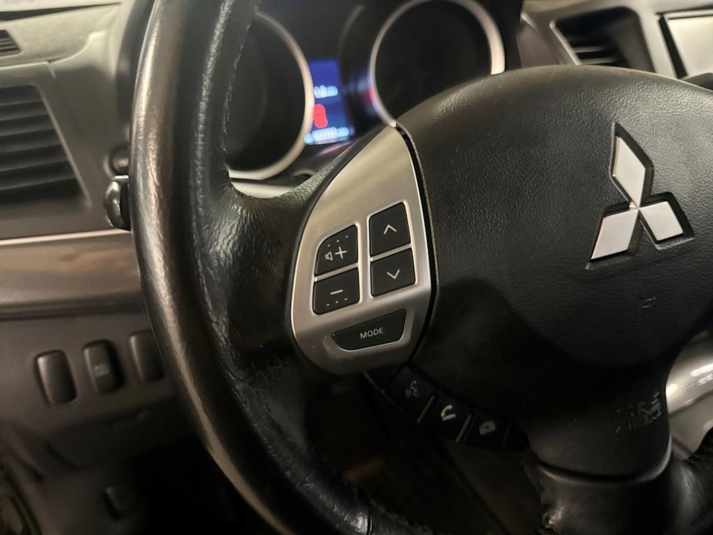 Thumbnail: 2010 Mitsubishi Lancer - 30