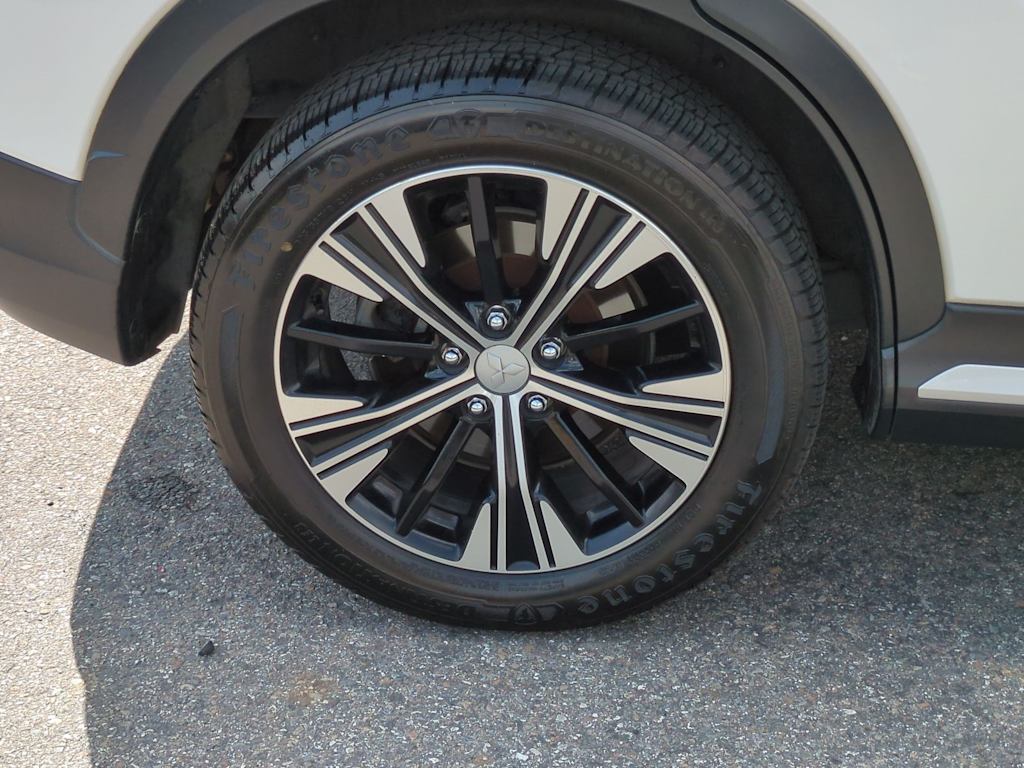 Thumbnail: 2019 Mitsubishi Eclipse Cross - 8