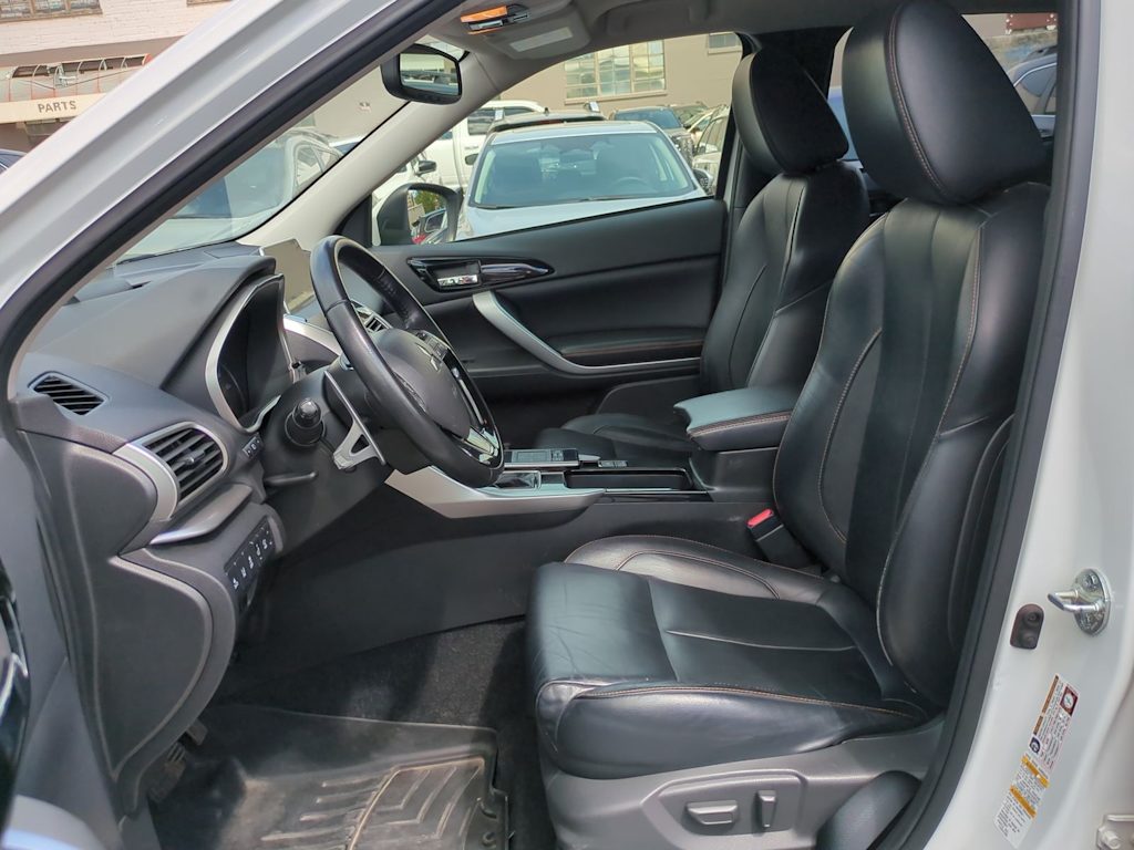 Thumbnail: 2019 Mitsubishi Eclipse Cross - 11