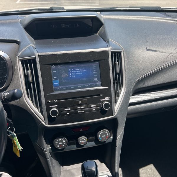 Thumbnail: 2019 Subaru Crosstrek - 10