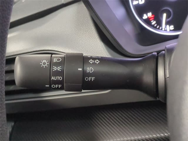 2025 Subaru Crosstrek Premium 32
