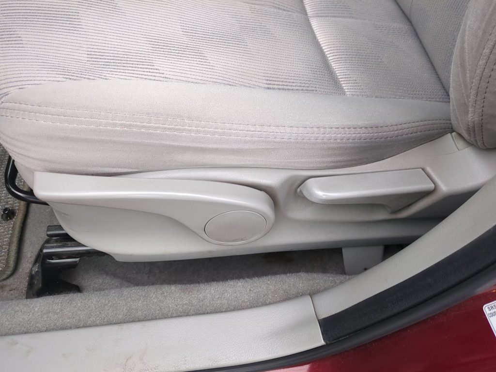 Thumbnail: 2010 Subaru Forester - 25