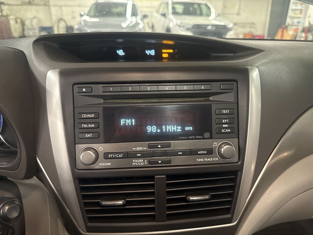 Thumbnail: 2010 Subaru Forester - 12