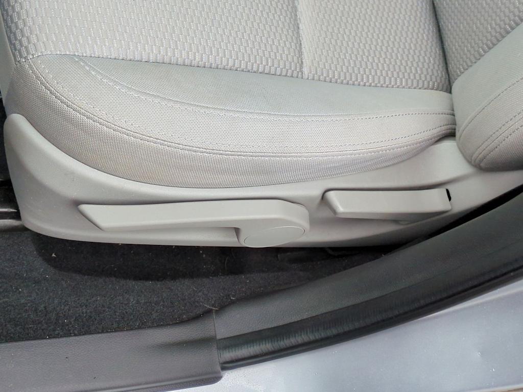 Thumbnail: 2014 Subaru Forester - 26