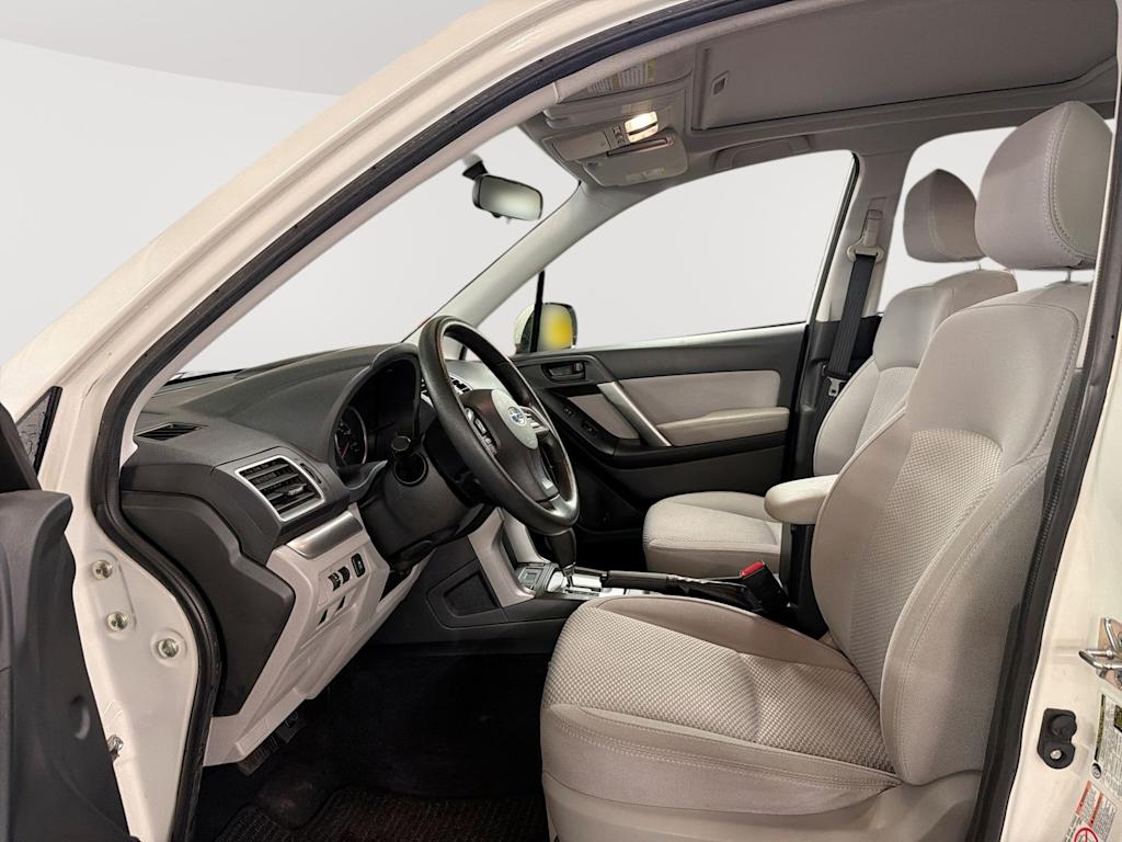 Thumbnail: 2016 Subaru Forester - 10