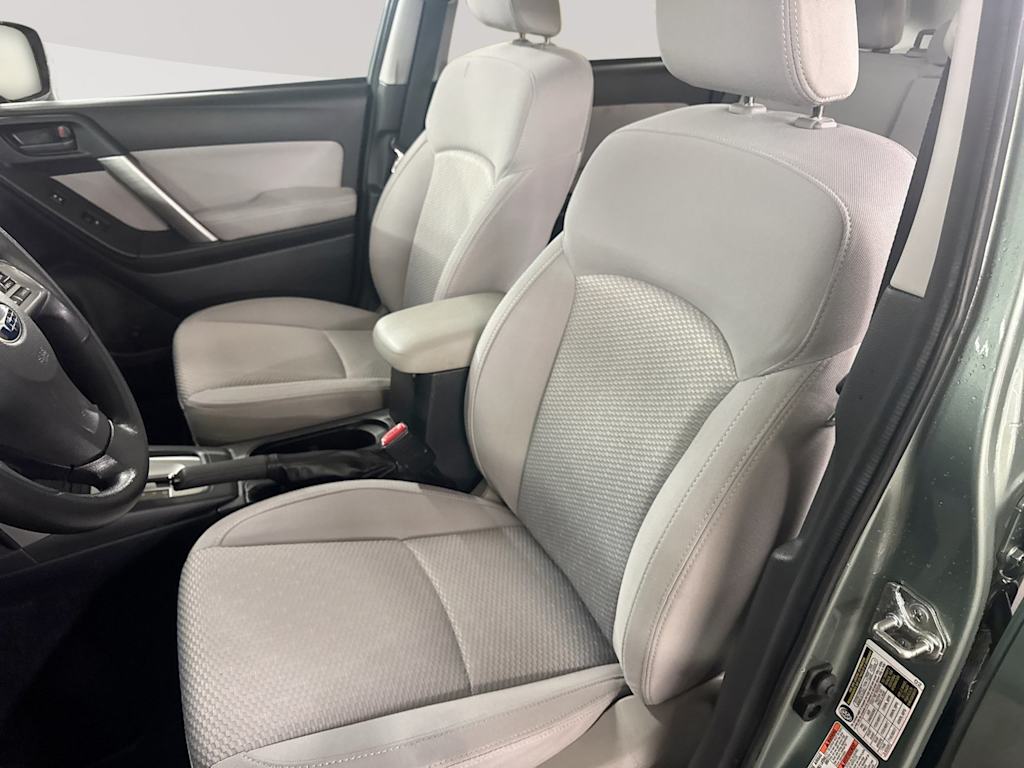 Thumbnail: 2015 Subaru Forester - 11