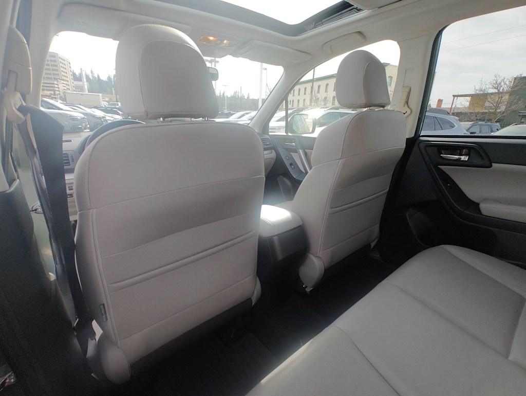 Thumbnail: 2015 Subaru Forester - 13