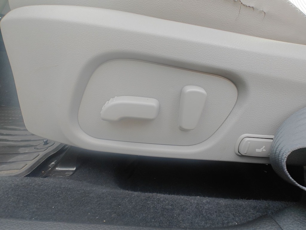 Thumbnail: 2015 Subaru Forester - 27