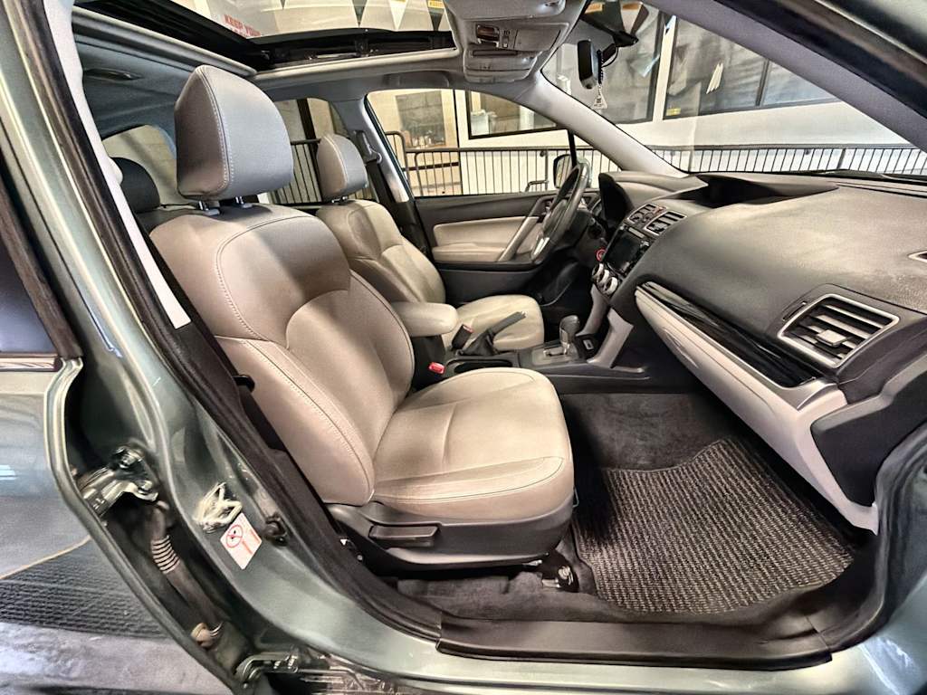 Thumbnail: 2018 Subaru Forester - 12
