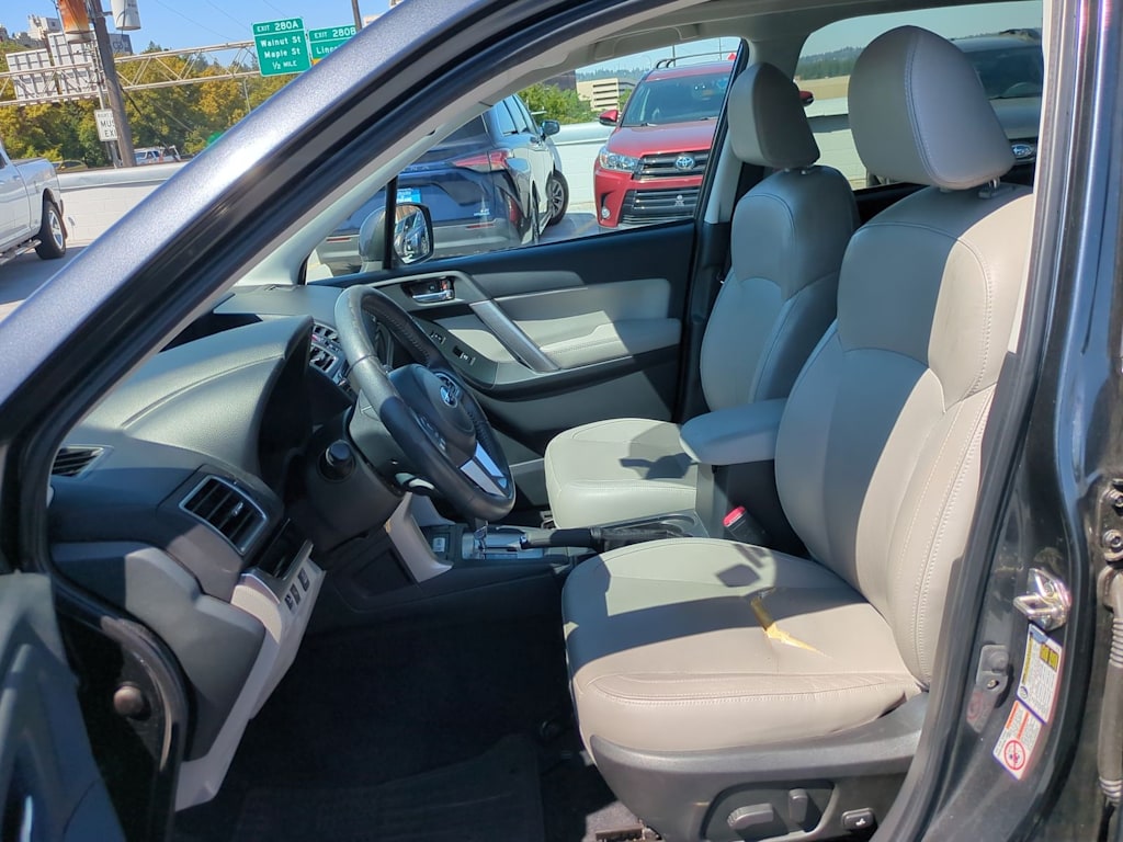 Thumbnail: 2017 Subaru Forester - 11