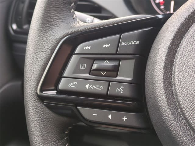 2025 Subaru Forester Premium 31