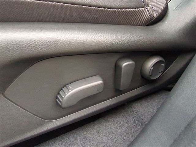 2025 Subaru Forester Premium 27