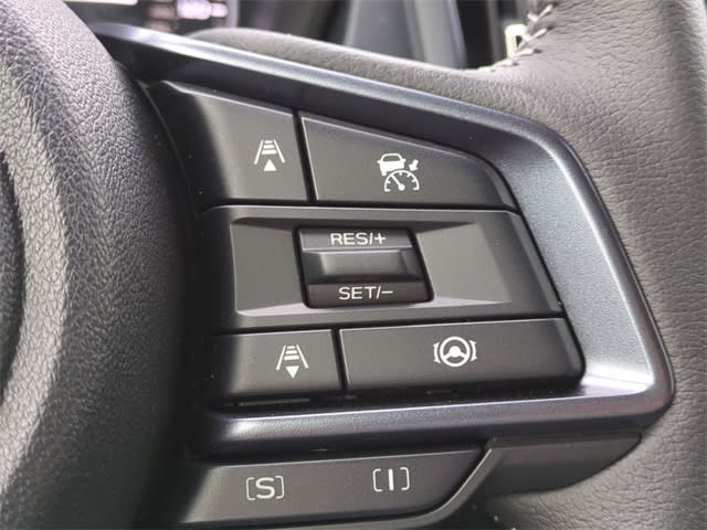 2025 Subaru Forester Limited 30
