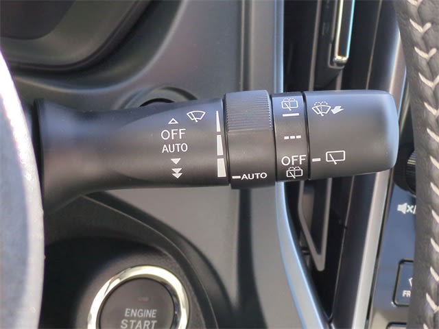 2025 Subaru Forester Limited 32