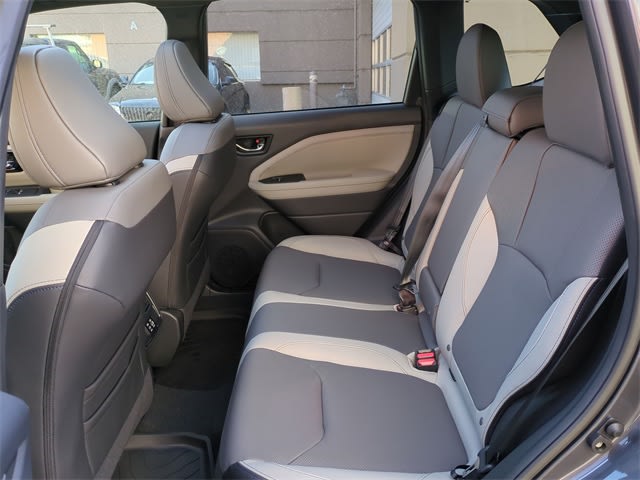 2025 Subaru Forester Limited 28