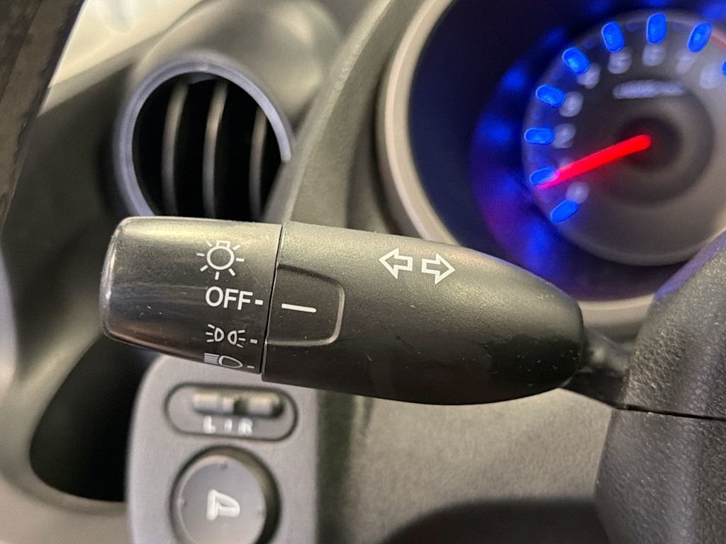 Thumbnail: 2009 Honda Fit - 30