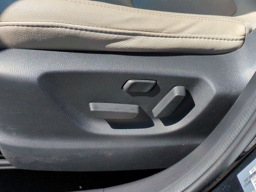 Thumbnail: 2014 Mazda CX-5 - 26