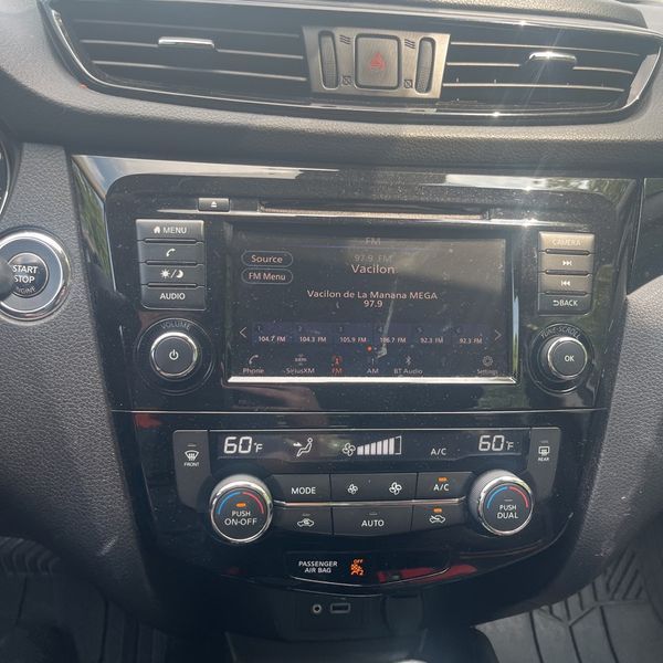 Thumbnail: 2019 Nissan Rogue Sport - 8
