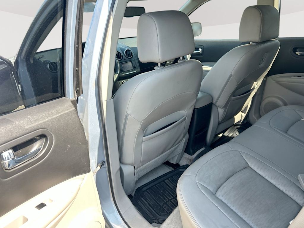 Thumbnail: 2011 Nissan Rogue - 13
