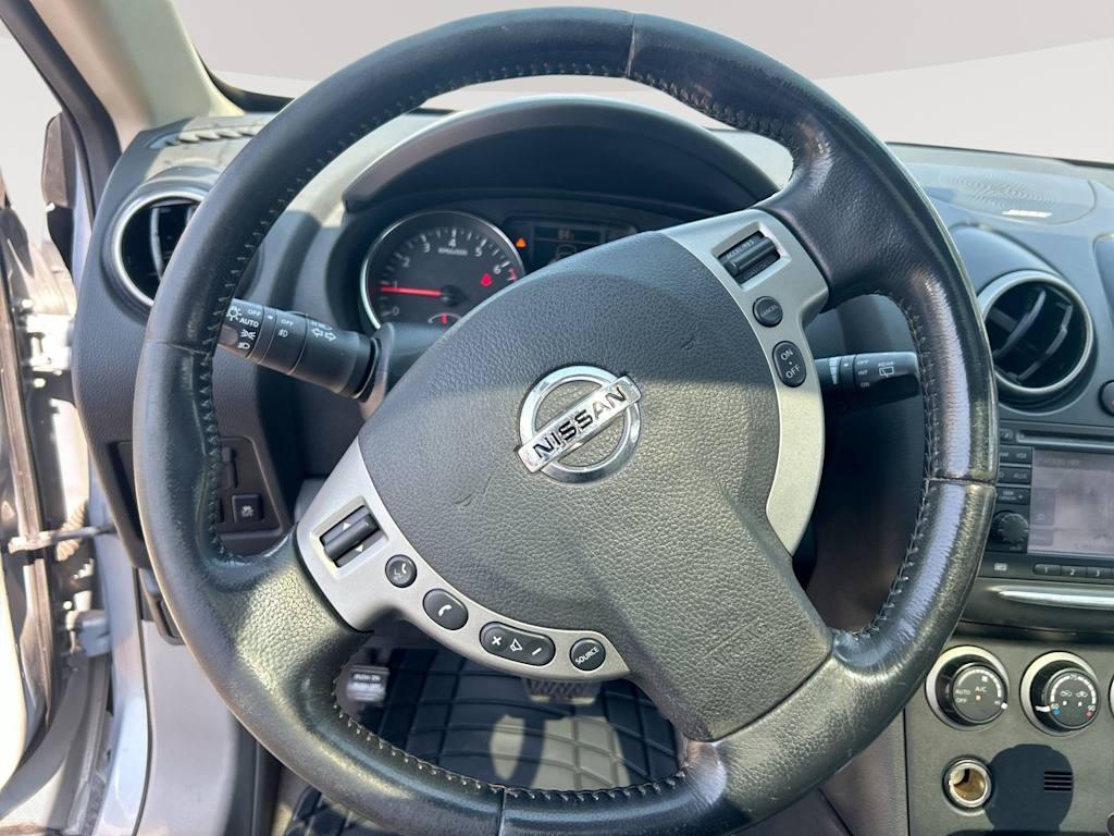 Thumbnail: 2011 Nissan Rogue - 14