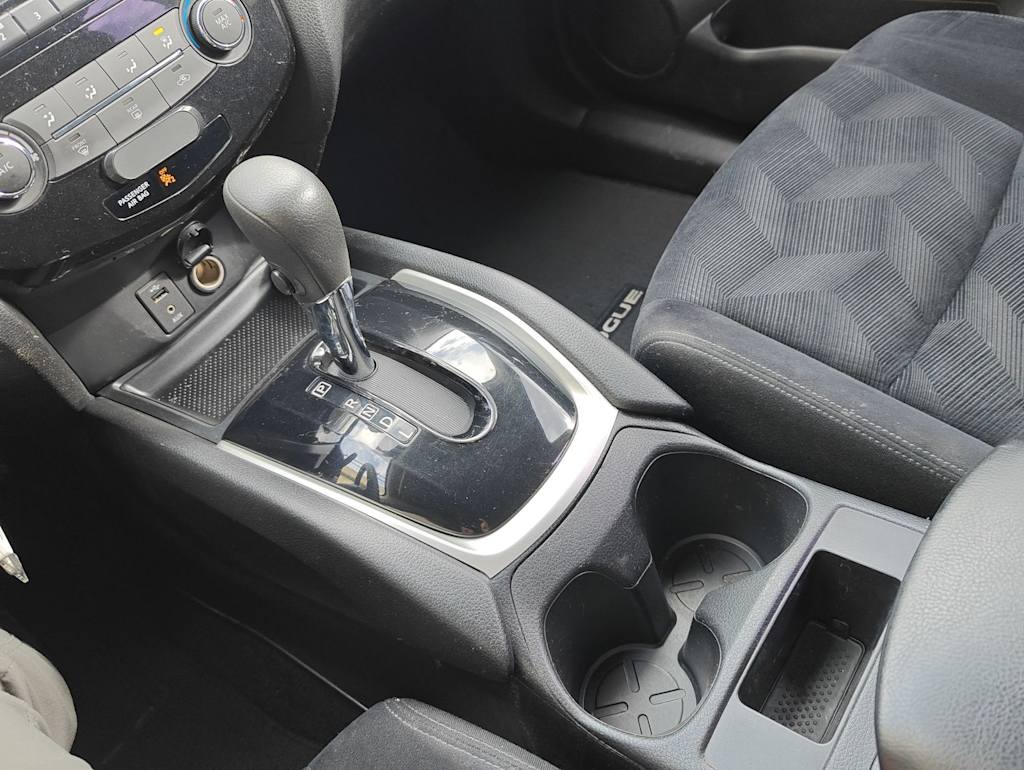 Thumbnail: 2016 Nissan Rogue - 14