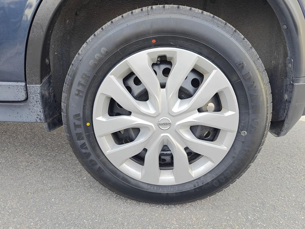 Thumbnail: 2016 Nissan Rogue - 7