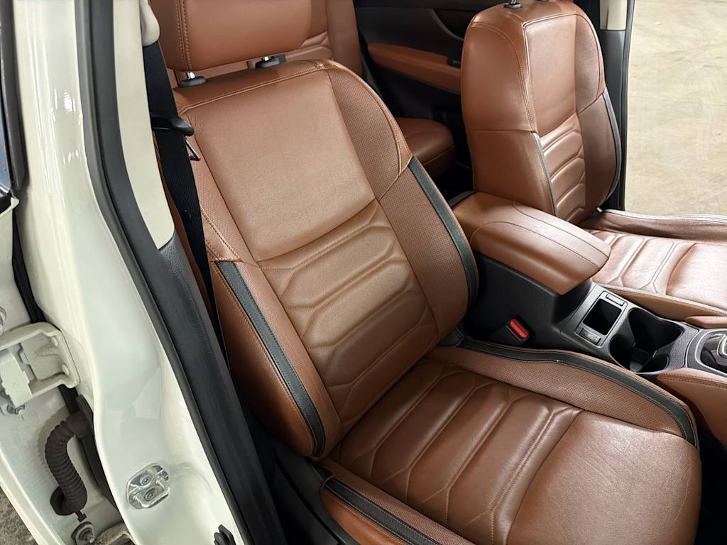 Thumbnail: 2017 Nissan Rogue - 28