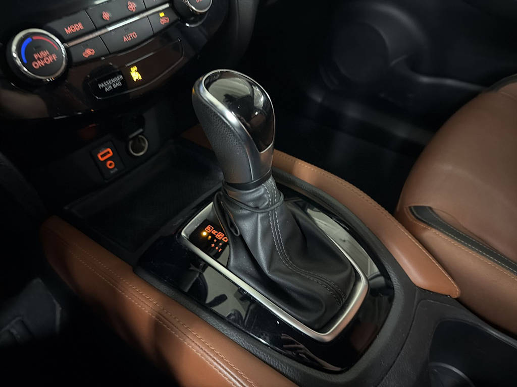 Thumbnail: 2017 Nissan Rogue - 36
