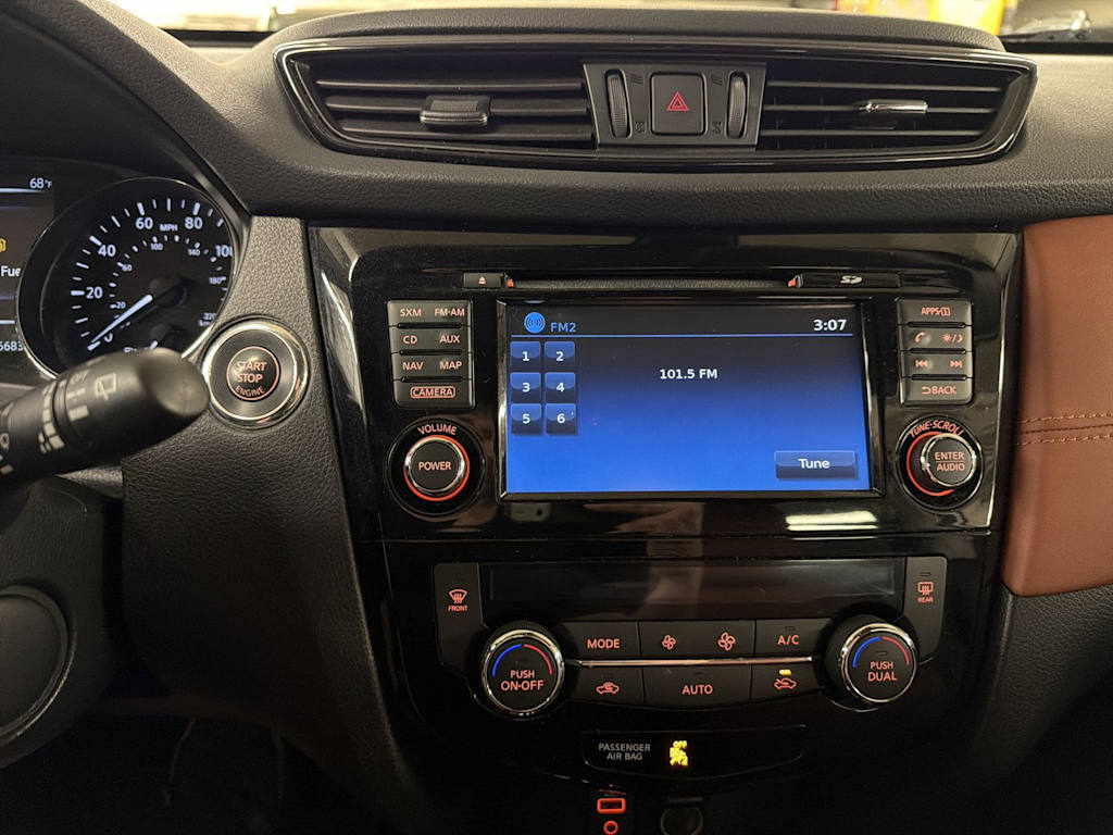 Thumbnail: 2017 Nissan Rogue - 34