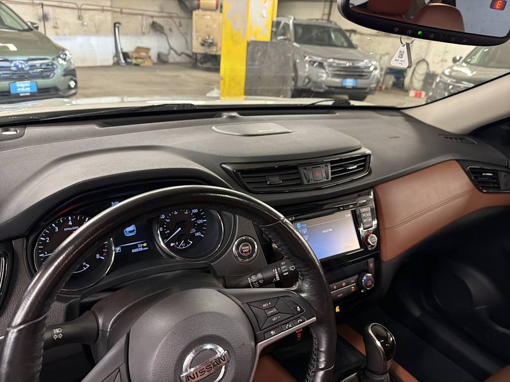 Thumbnail: 2017 Nissan Rogue - 2