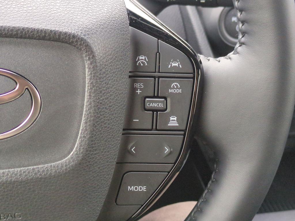 Thumbnail: 2024 Toyota Prius - 30