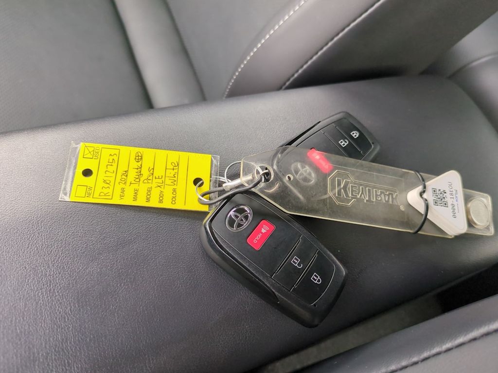 Thumbnail: 2024 Toyota Prius - 17