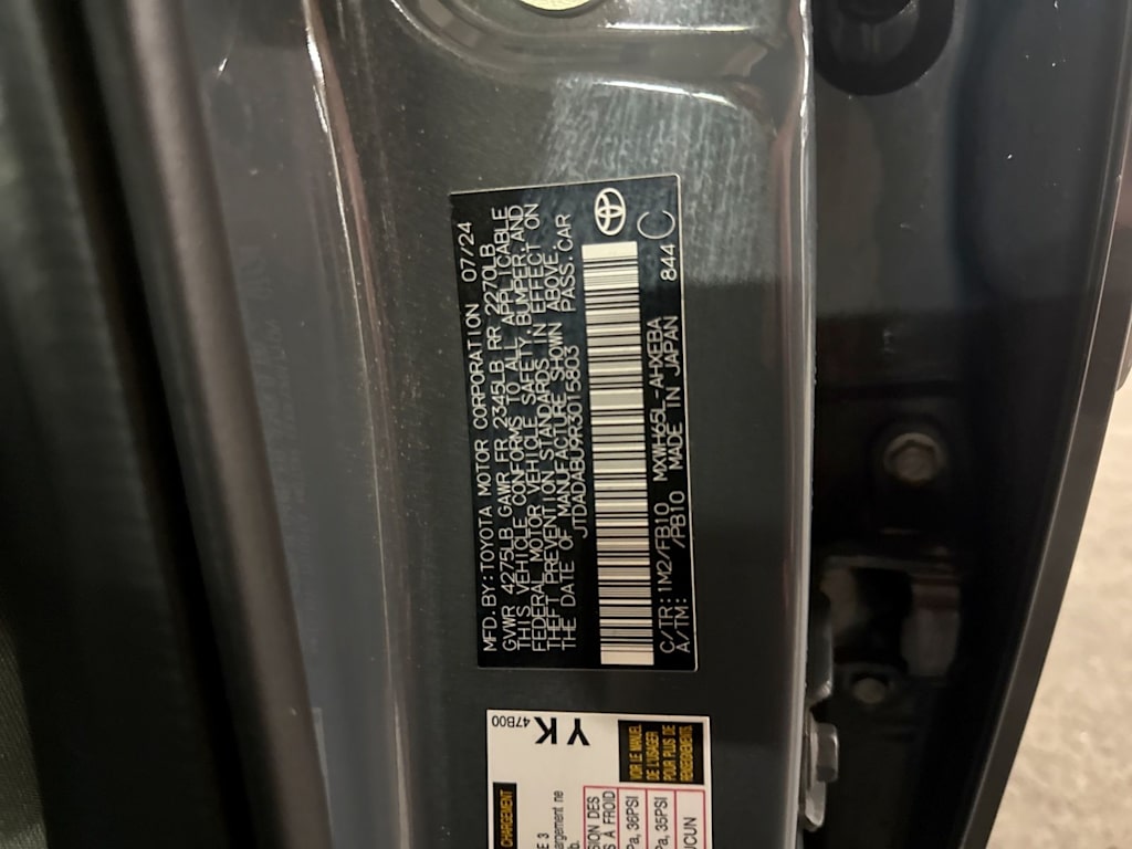 Thumbnail: 2024 Toyota Prius - 9
