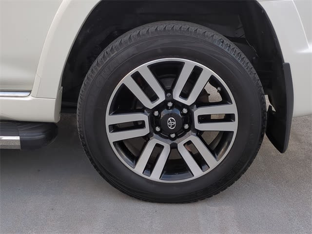 2019 Toyota 4Runner Limited 8