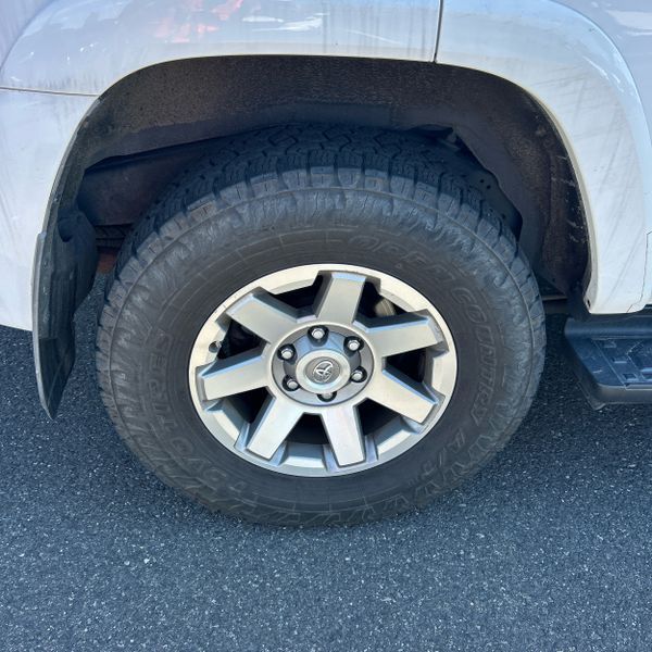 Thumbnail: 2016 Toyota 4Runner - 7