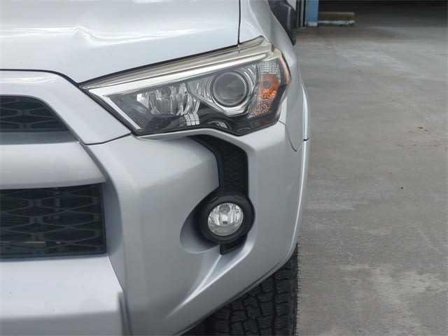 2014 Toyota 4Runner SR5 24