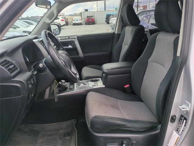 2014 Toyota 4Runner SR5 11
