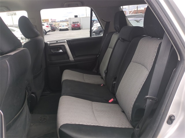 2014 Toyota 4Runner SR5 27