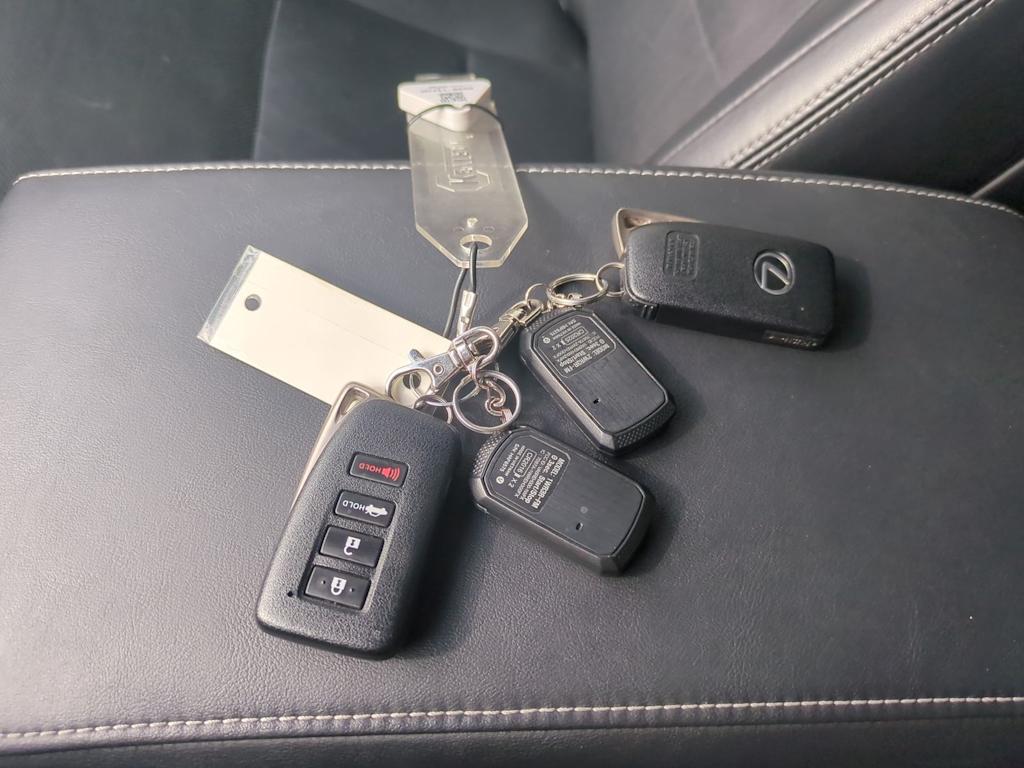 Thumbnail: 2015 Lexus GS - 18