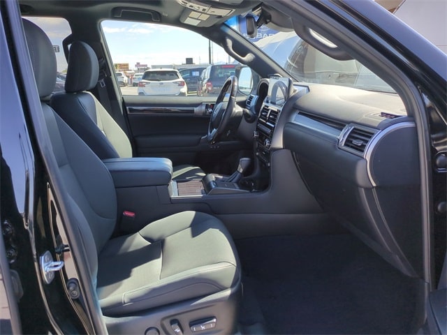 2023 Lexus GX 460 12