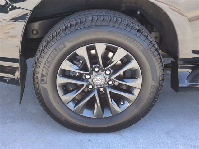 2023 Lexus GX 460 8