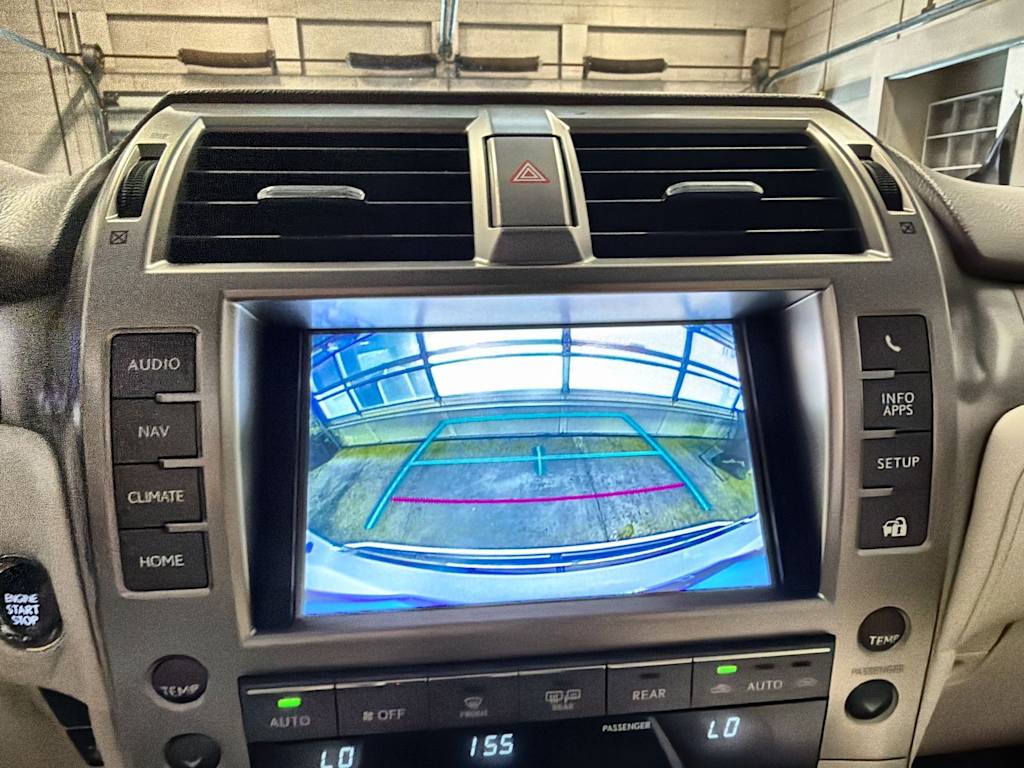 Thumbnail: 2019 Lexus GX - 35
