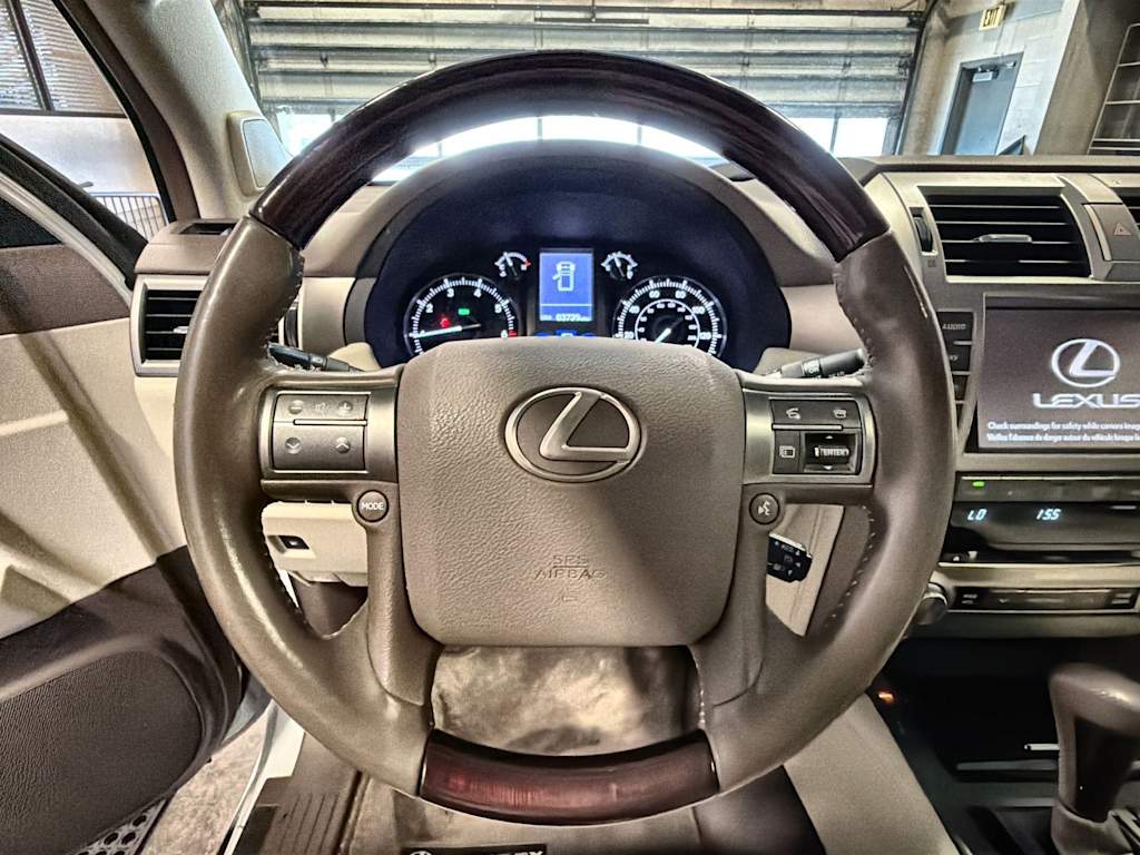 Thumbnail: 2019 Lexus GX - 10