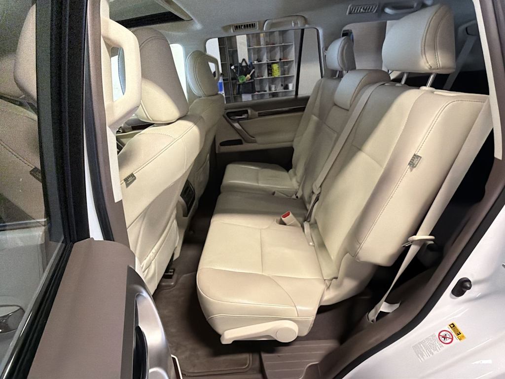 Thumbnail: 2019 Lexus GX - 29