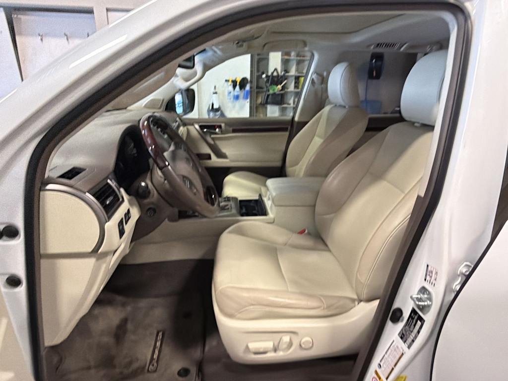 Thumbnail: 2019 Lexus GX - 11