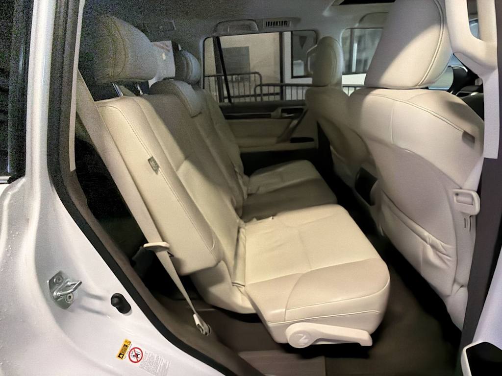 Thumbnail: 2019 Lexus GX - 30