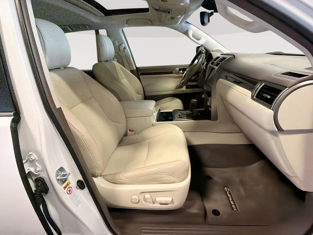 Thumbnail: 2019 Lexus GX - 12