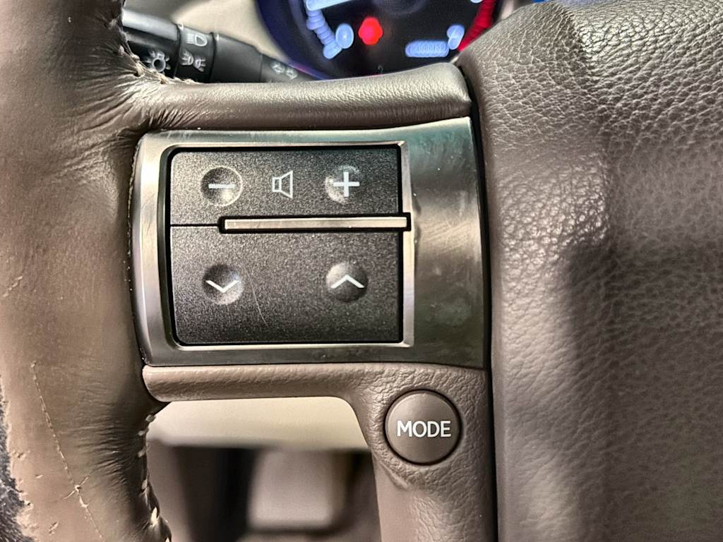Thumbnail: 2012 Lexus GX - 32