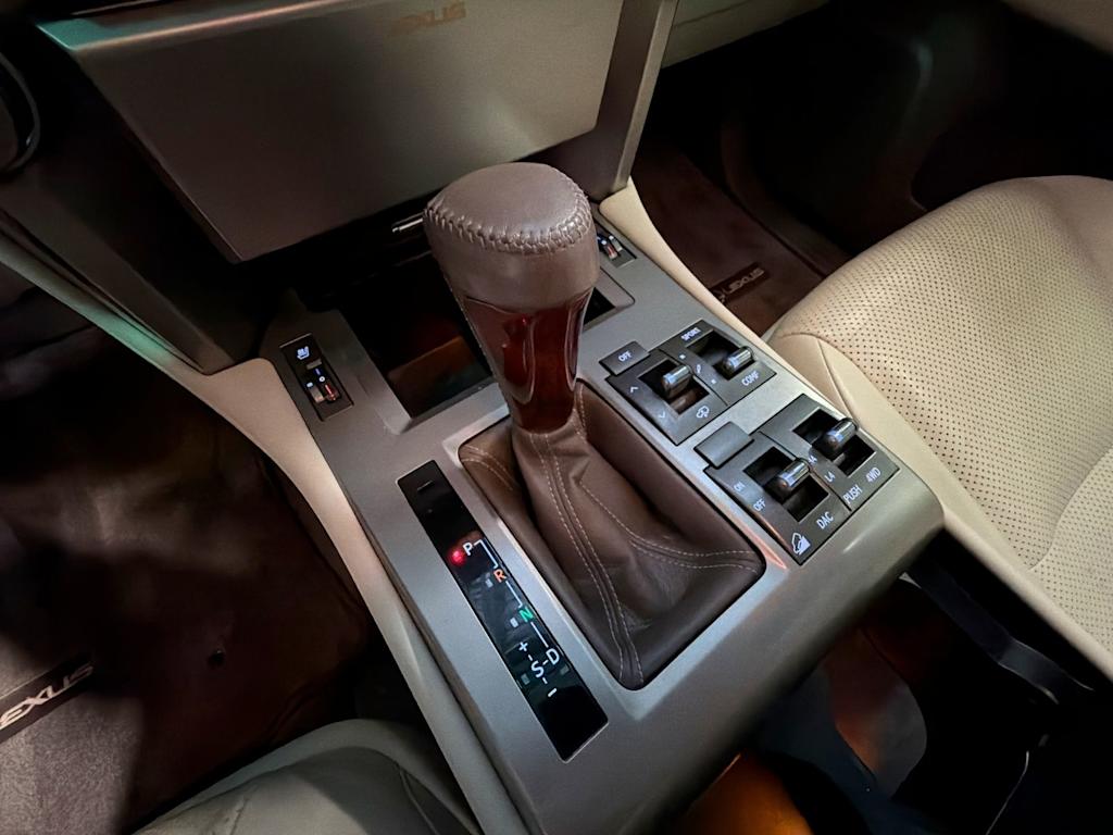 Thumbnail: 2012 Lexus GX - 38